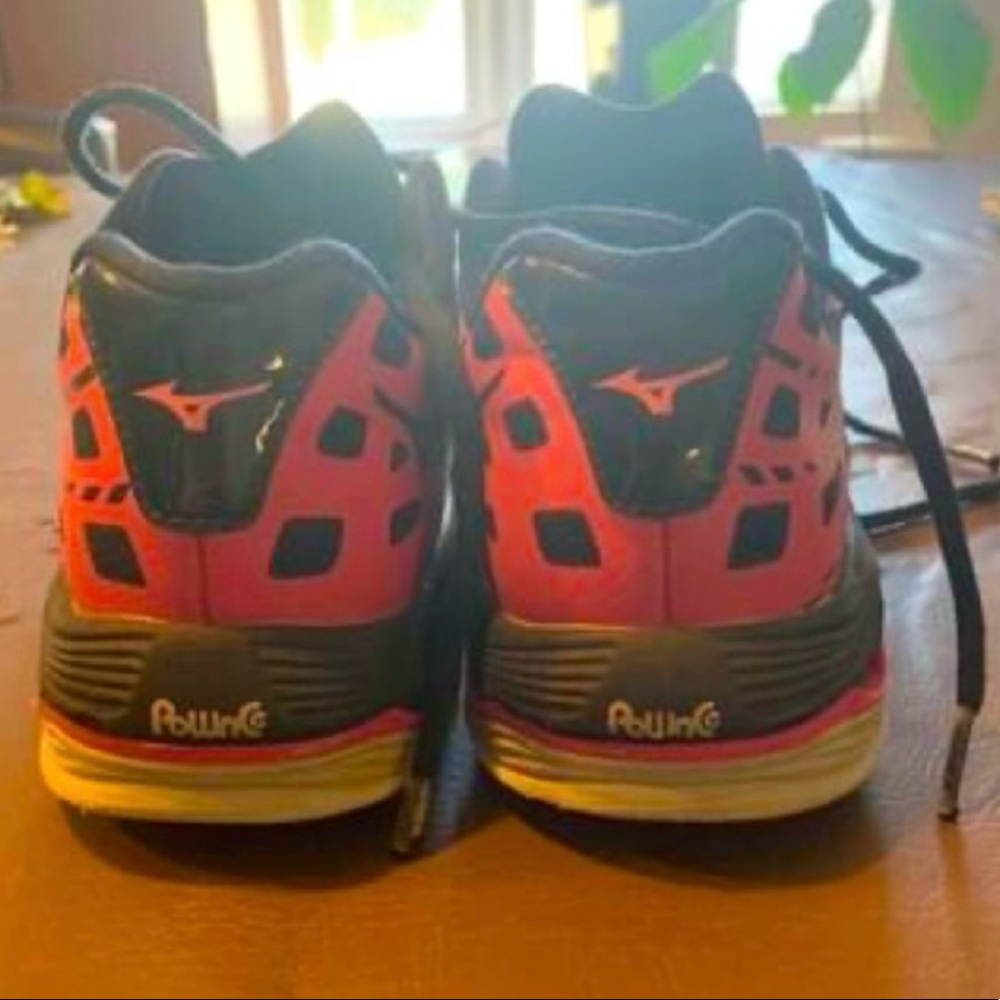 Mizuno Volleyball Shoes